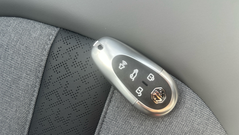 MG MG4 180kW Premium Extended Range 77kWh 5dr Auto Electric Hatchback